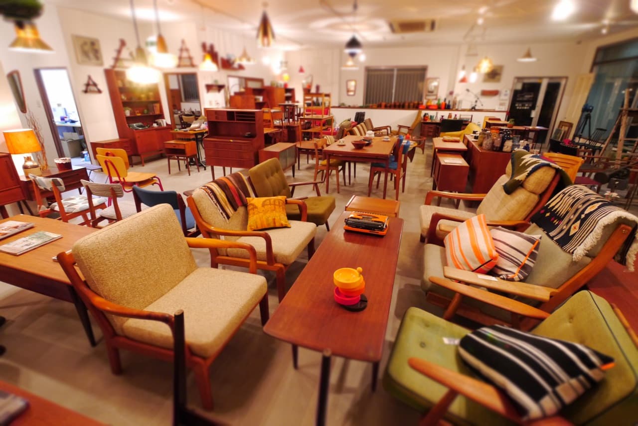 北欧家具tanukiの店舗内観